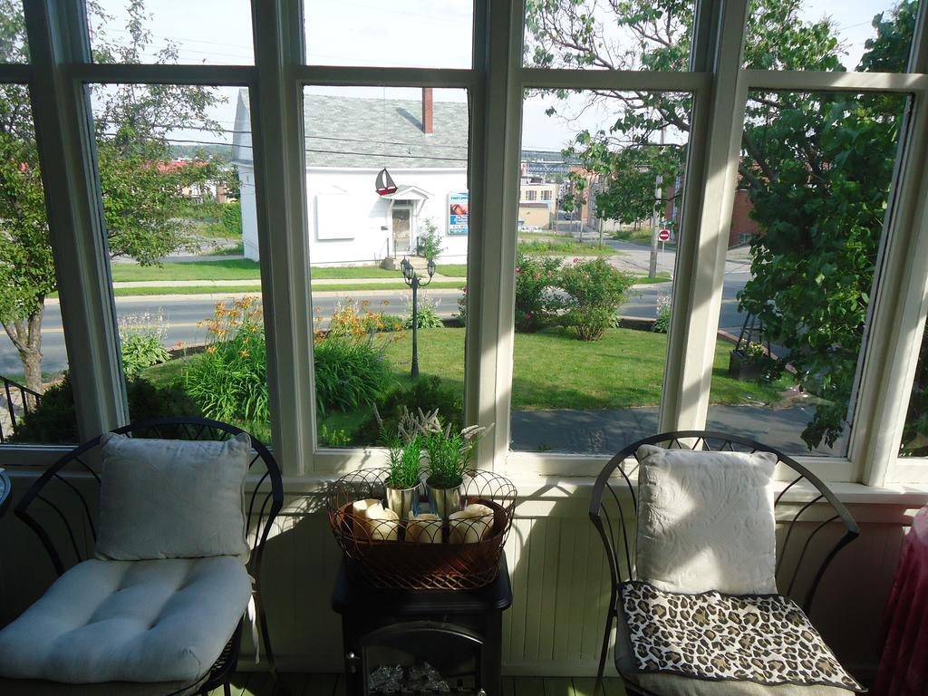 King George B&B Miramichi Eksteriør bilde
